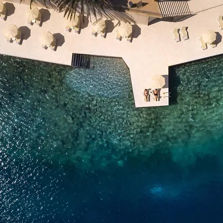 Отель Aminess Younique Lume 4*