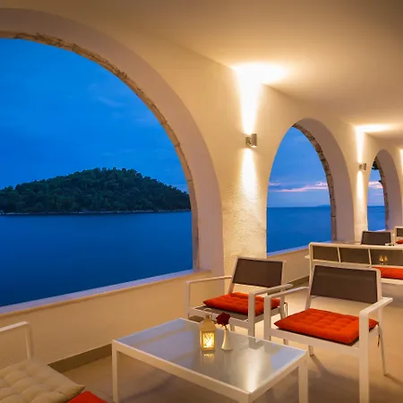 Aminess Younique Lume Отель