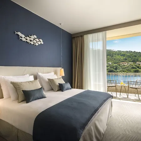 Отель Aminess Younique Lume Брна