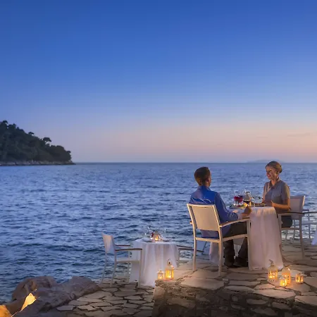 Aminess Younique Lume Отель