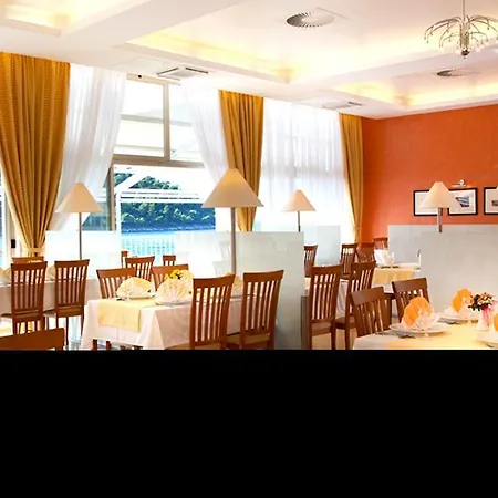 Aminess Younique Lume Отель 4*