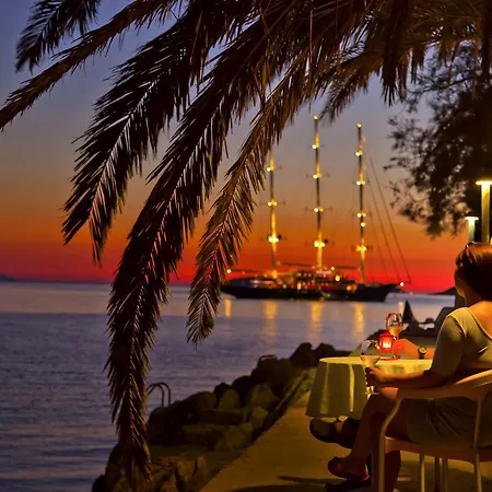 Aminess Younique Lume Отель