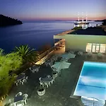 Aminess Lume Otel 4*