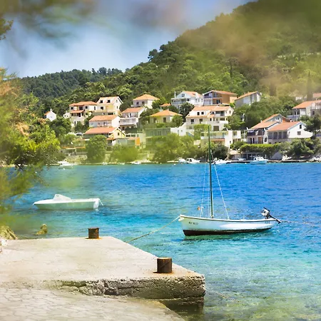 Hotel Aminess Younique Lume 4*