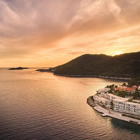 Hotel Aminess Younique Lume 4*