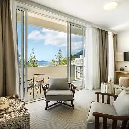 Hotel Aminess Younique Lume